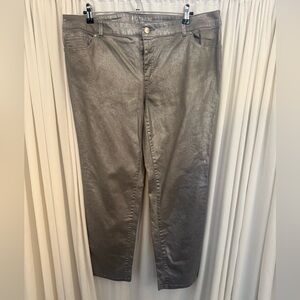 Chico’s size 3 Metallic Silver Cropped Pants